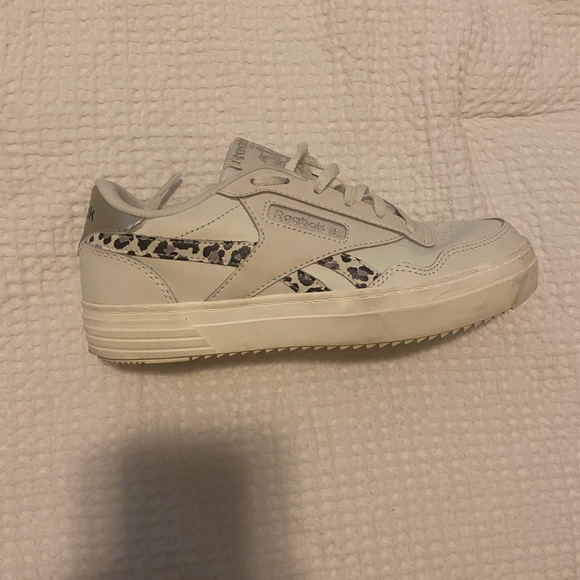 White Reebok Sneaks - Picture 5 of 5